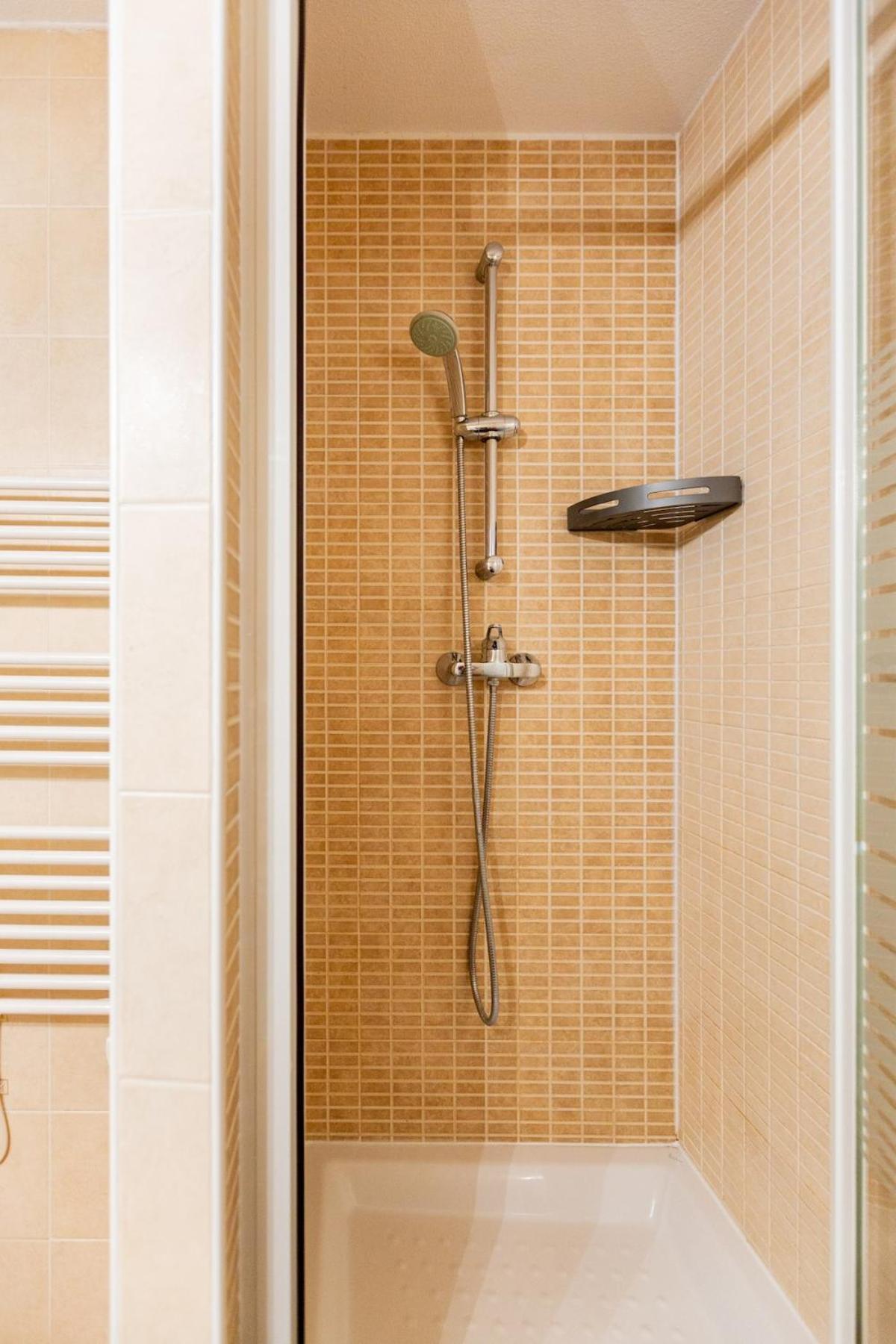 Appartement Duplex Classe 4 Etoiles Plein Centre Village 생라리술랑 외부 사진